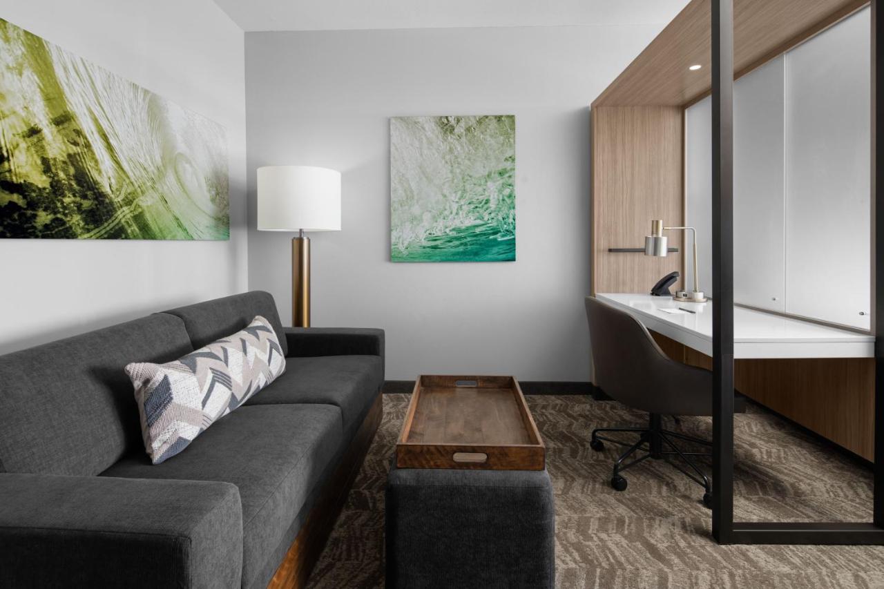 Springhill Suites By Marriott Myrtle Beach Oceanfront Exterior photo